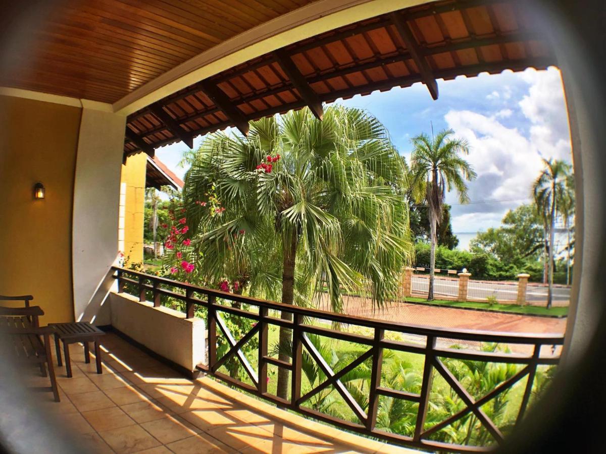 Tiara Labuan Hotel Esterno foto
